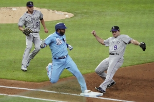 MLB Opener Predictions: Braves, Rangers, Diamondbacks 3 MLB Opener Predictions