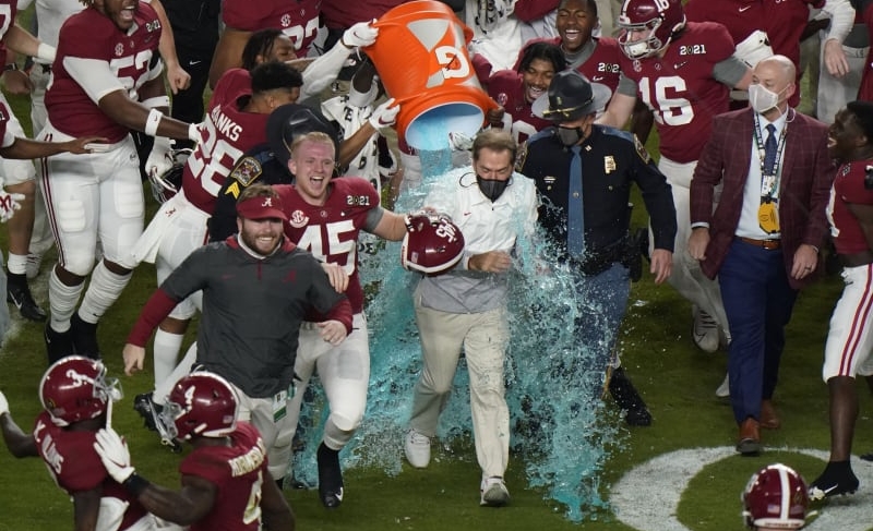 Alabama Crimson Tide Rolls Through College Football Playoffs 1 Alabama Odds