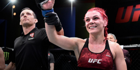 Gillian Robertson vs Miranda Maverick Pick